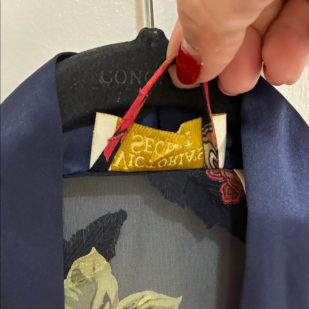 Vintage Victoria's Secret Red and Black Floral Kimono Robe-One size fits all - Picture 9 of 9